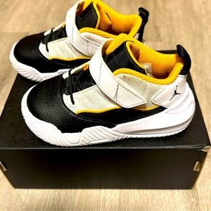 JORDAN Stay Loyal Toddler Boy Sneakers Size 9